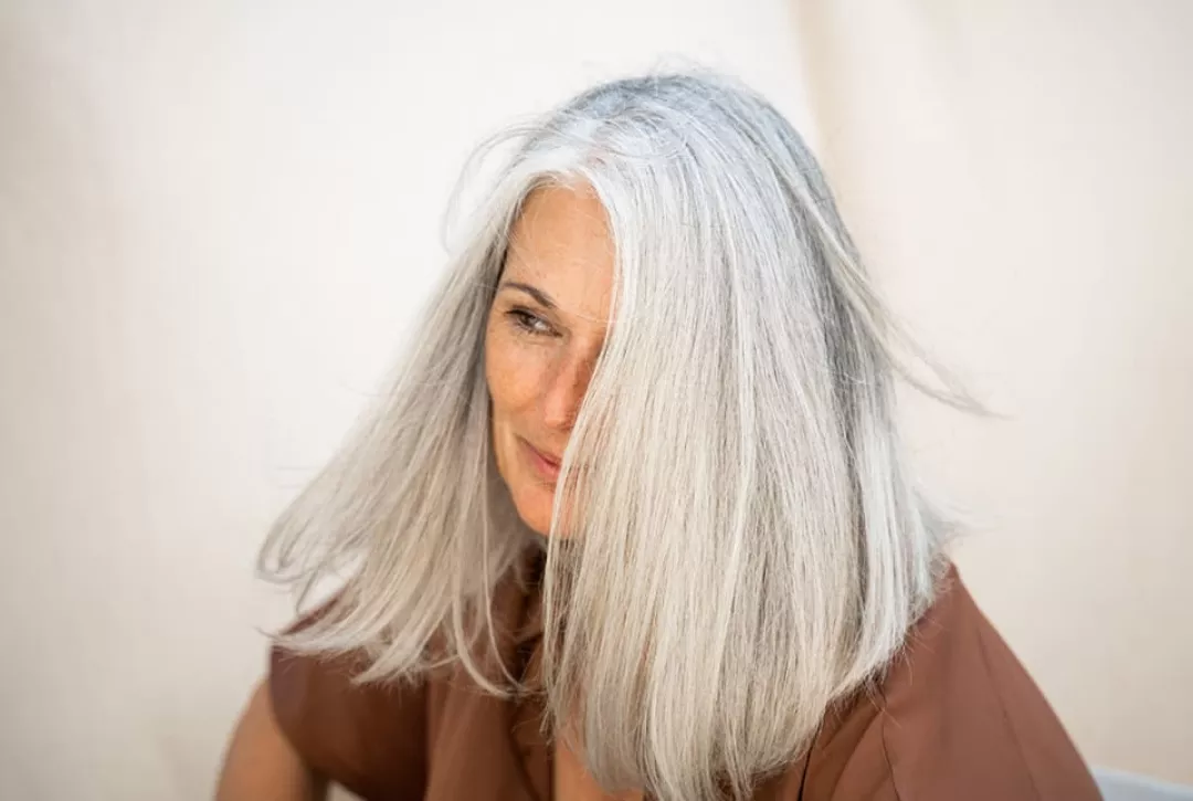 Greying haired mature gilf mom