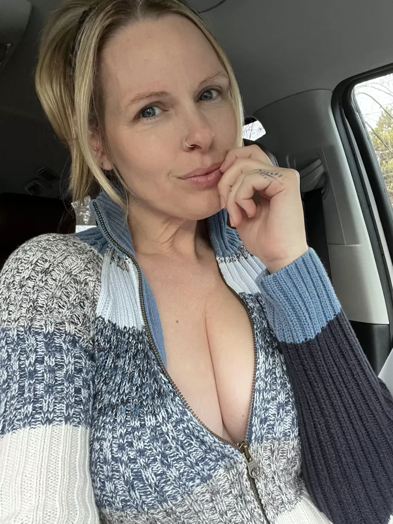 Grocery shopping. [f]