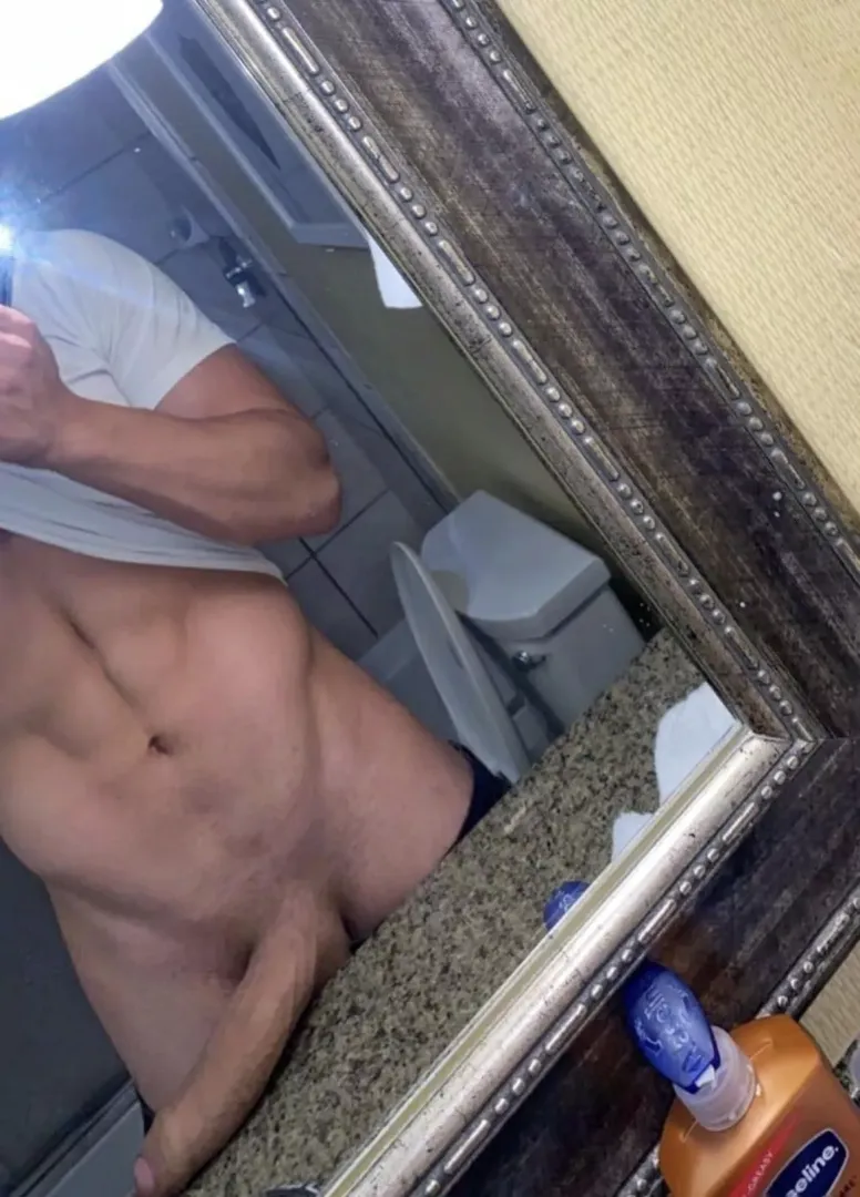 Guess my size and I’ll let you suck it