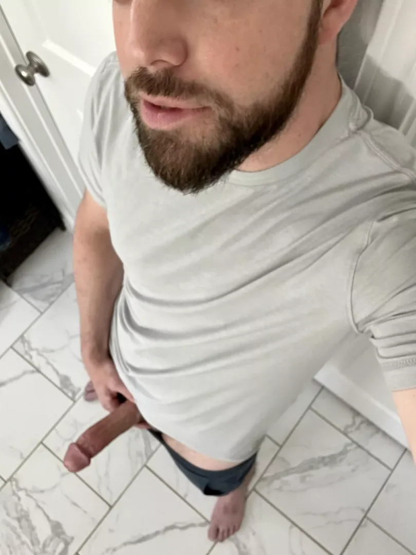 Guess what I am doing instead of working out. 😏[36]