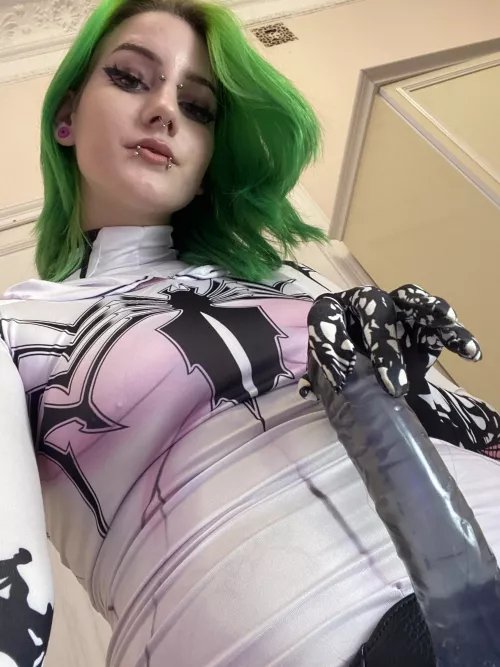 Guess what I'll do with your fully naked body