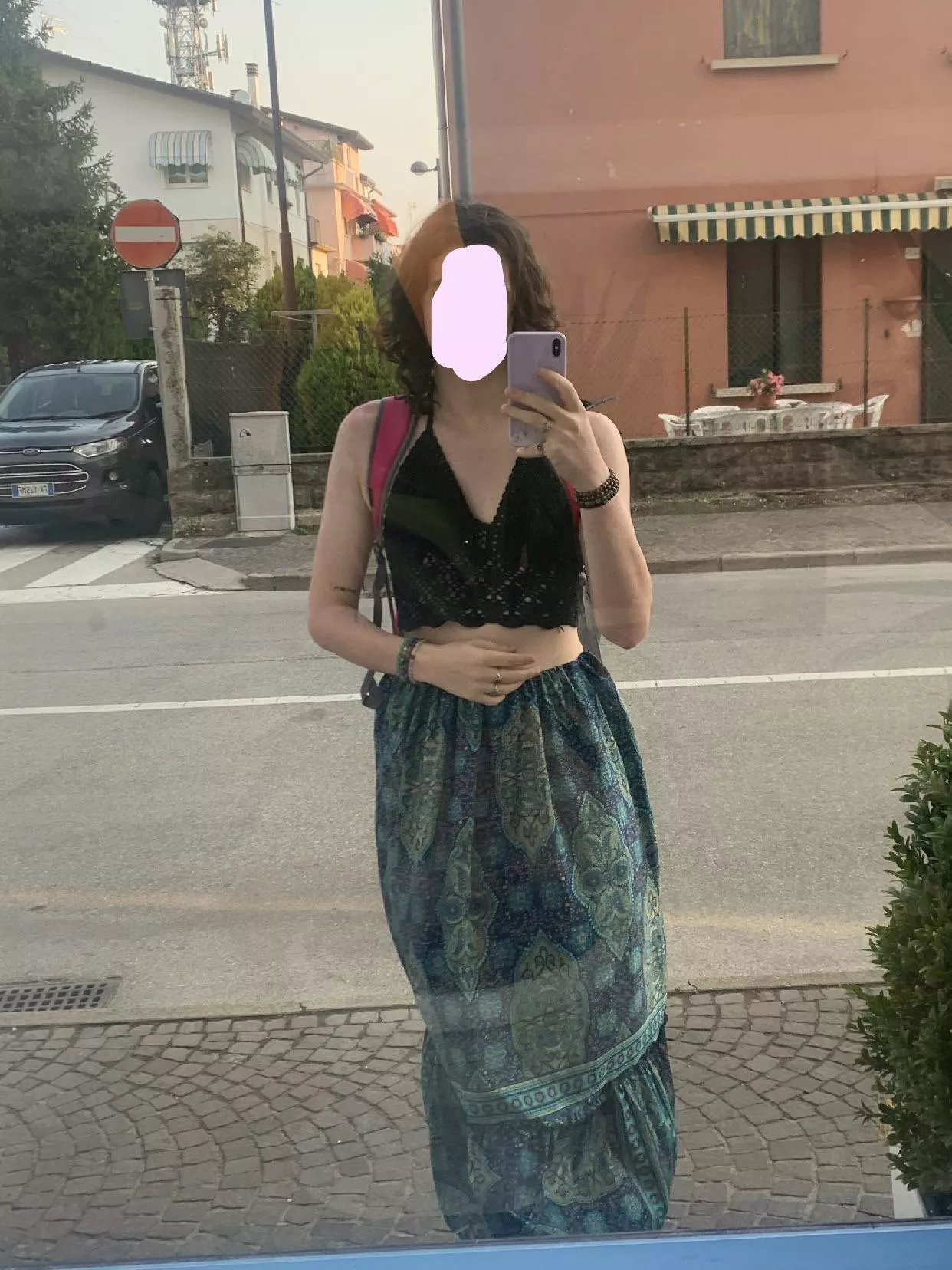 Guys I’m searching for a femboy to talk to and share our outfits and experience, if someone is interested can write to me.