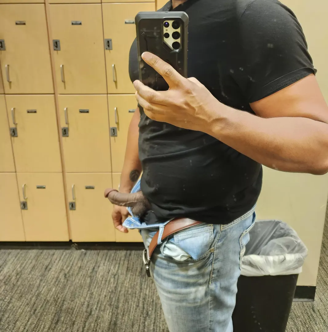 Gym boner