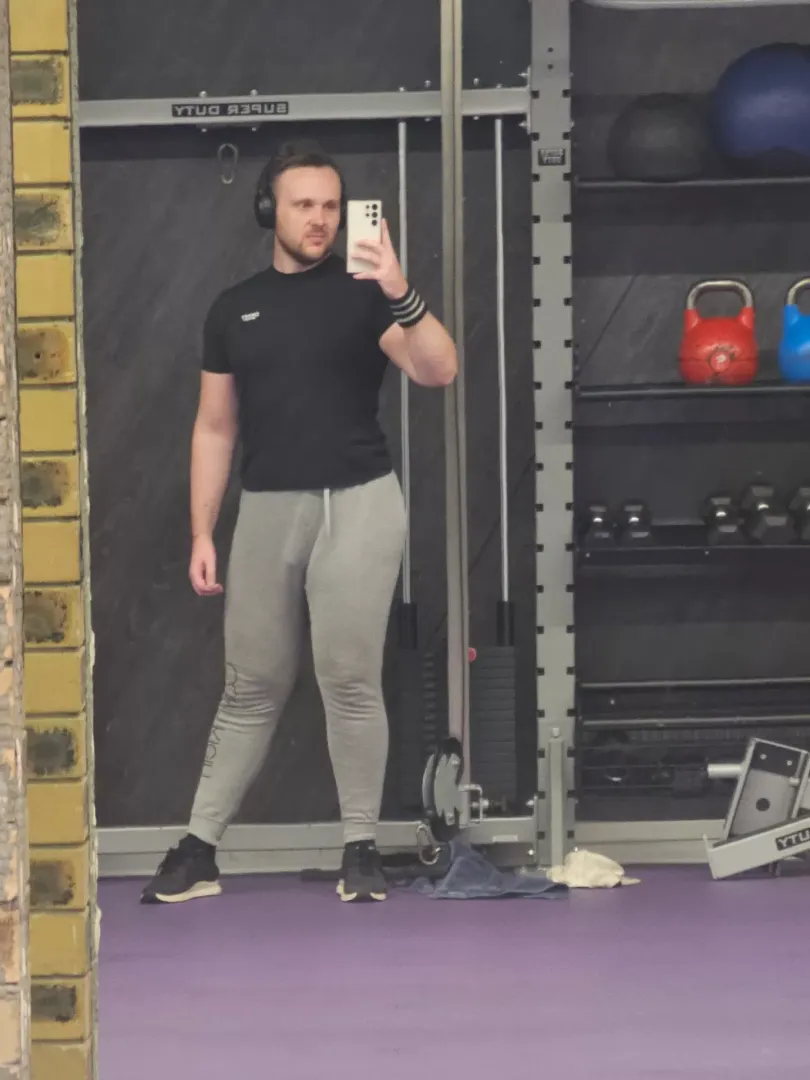 Gym buddy required
