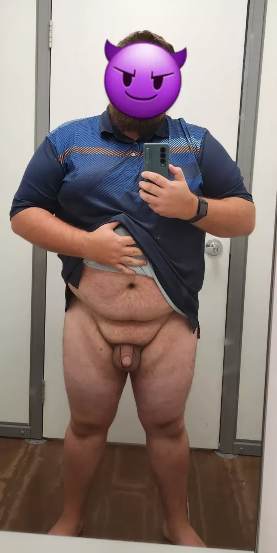 Had to go clothes shopping today.... I think this is a good look though 😉 [m]