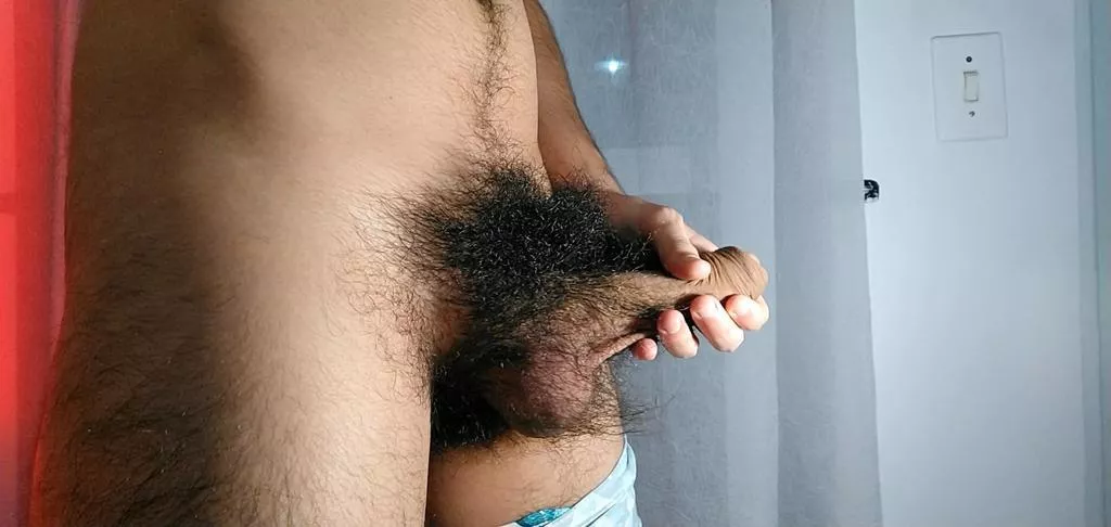 Hairs, balls or skin? 😏