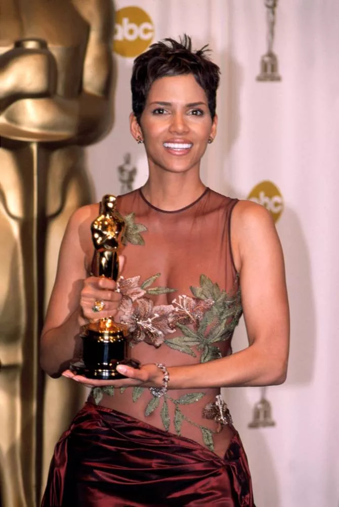 Halle Berry winning her Oscar (2002)