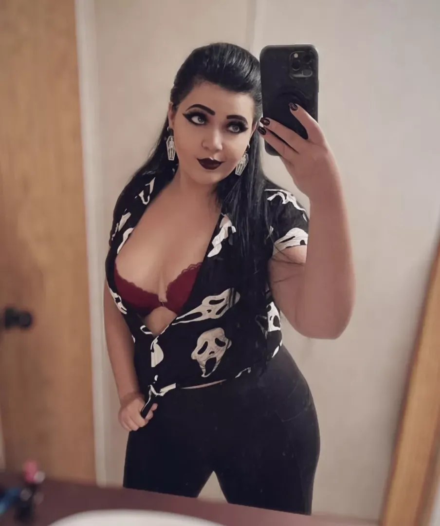Halloween Party Vibes