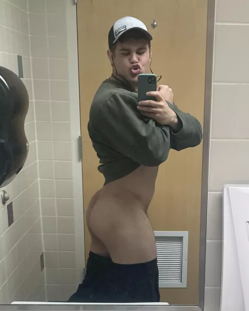 Hands off or hands on? 