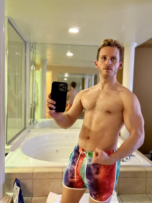 Happiest of Fridays to you bros 😊