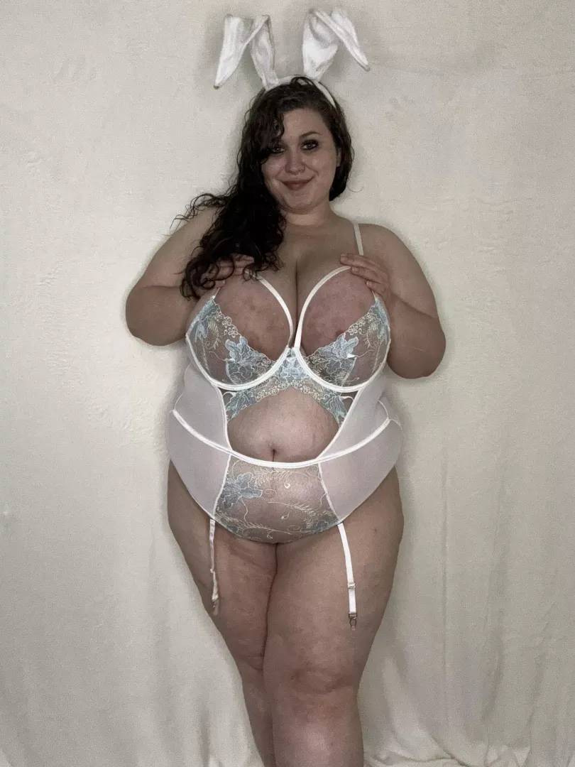 Happy Easter!! I’m available all day! Extremely Fetish Friendly. Reach out & let’s play! Socials & menu ⬇️ in comments. [GFE][FET][PSS][SEXT][CAM][VID][PTY][RATE] [DOM] [PIC] [SNP] [OTH] [SCT][PRD]