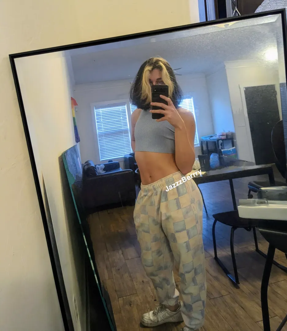 happy femboy Friday:)