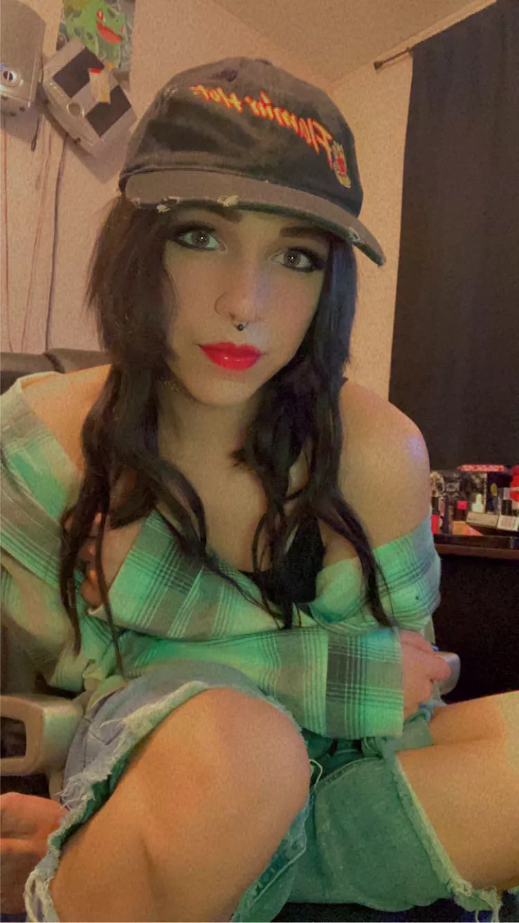 Happy Femboy Friday 🖤