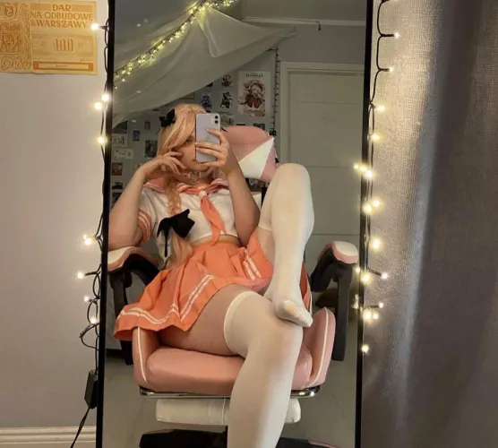 Happy Femboy Friday guys 💖