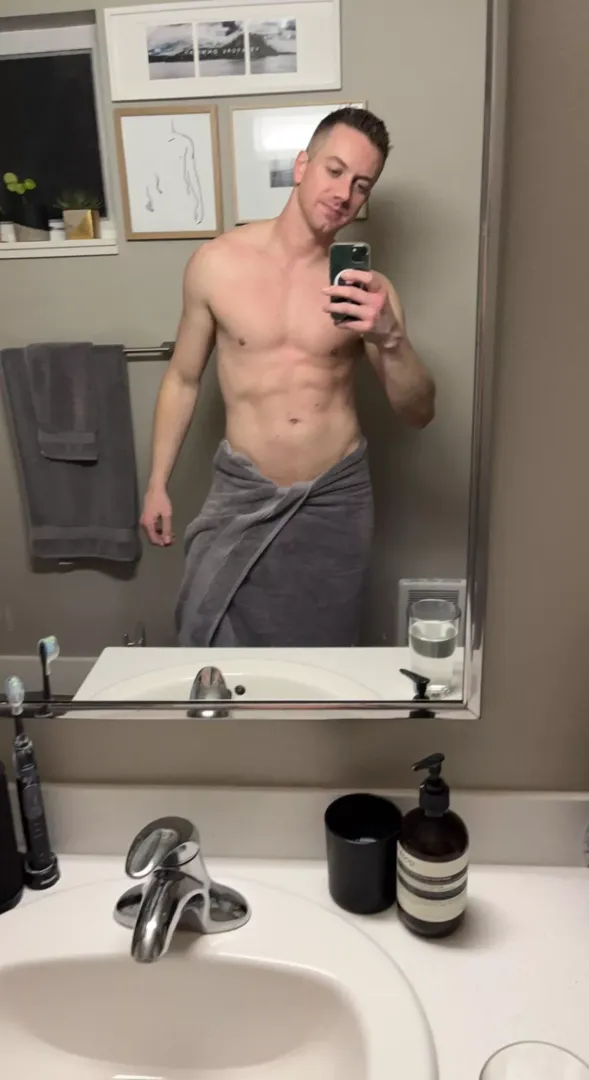 Happy Friday bros.