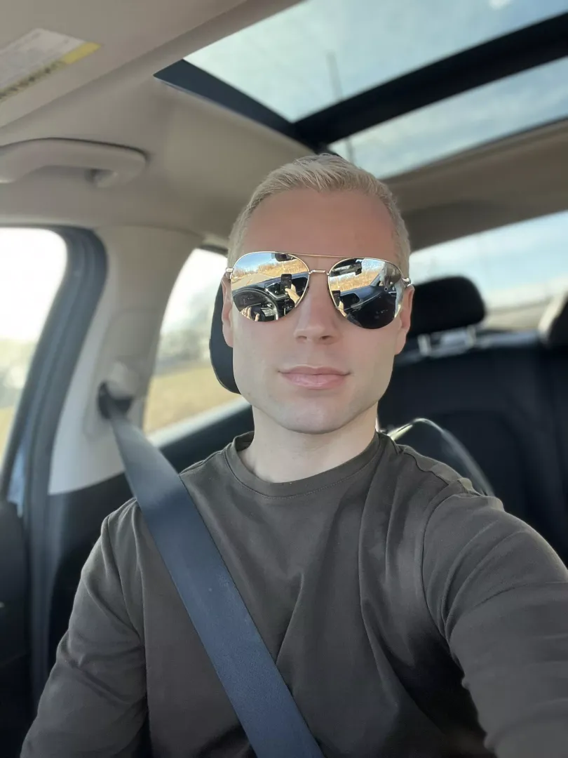 Happy Friday Bros!