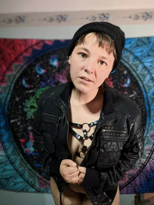 Happy Friday. Want to celebrate? 😘