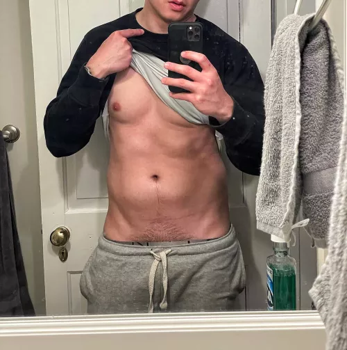 Happy Friday, wyd tonight?