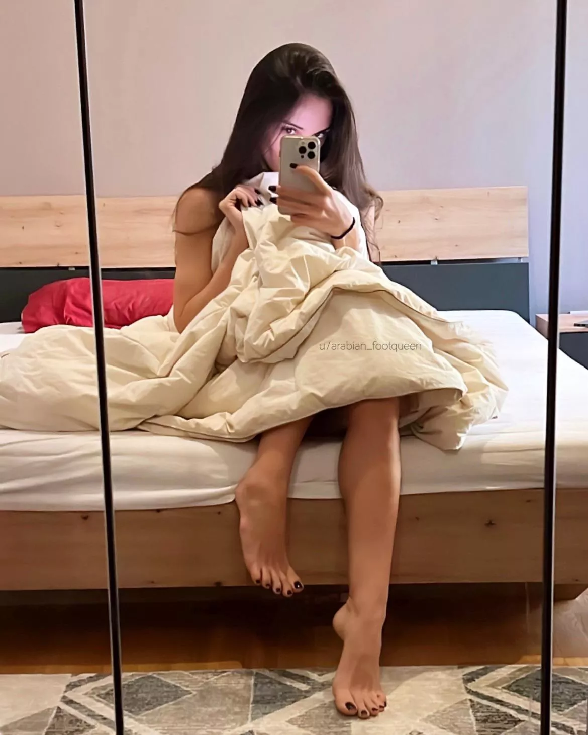 Happy Friday!✨Could I entice you to call off work today? 🤭