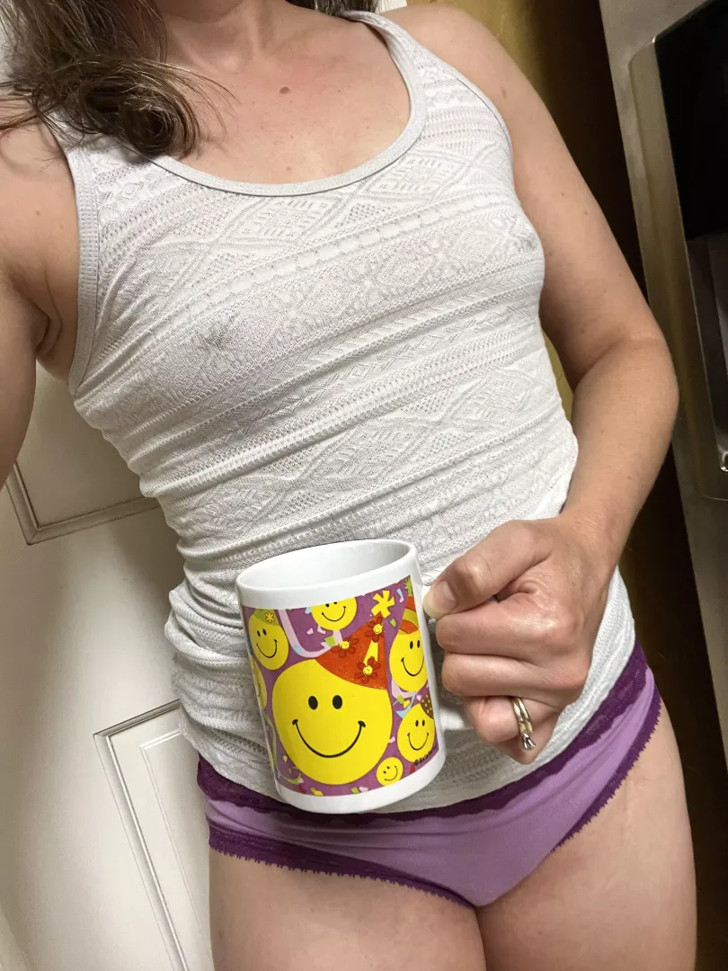 Happy FriYAY! 🥳