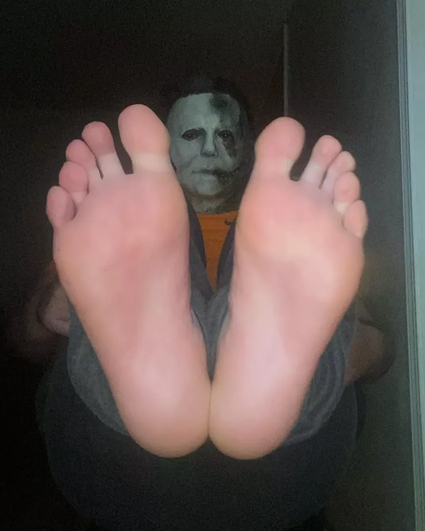 Happy Halloween 👻👣