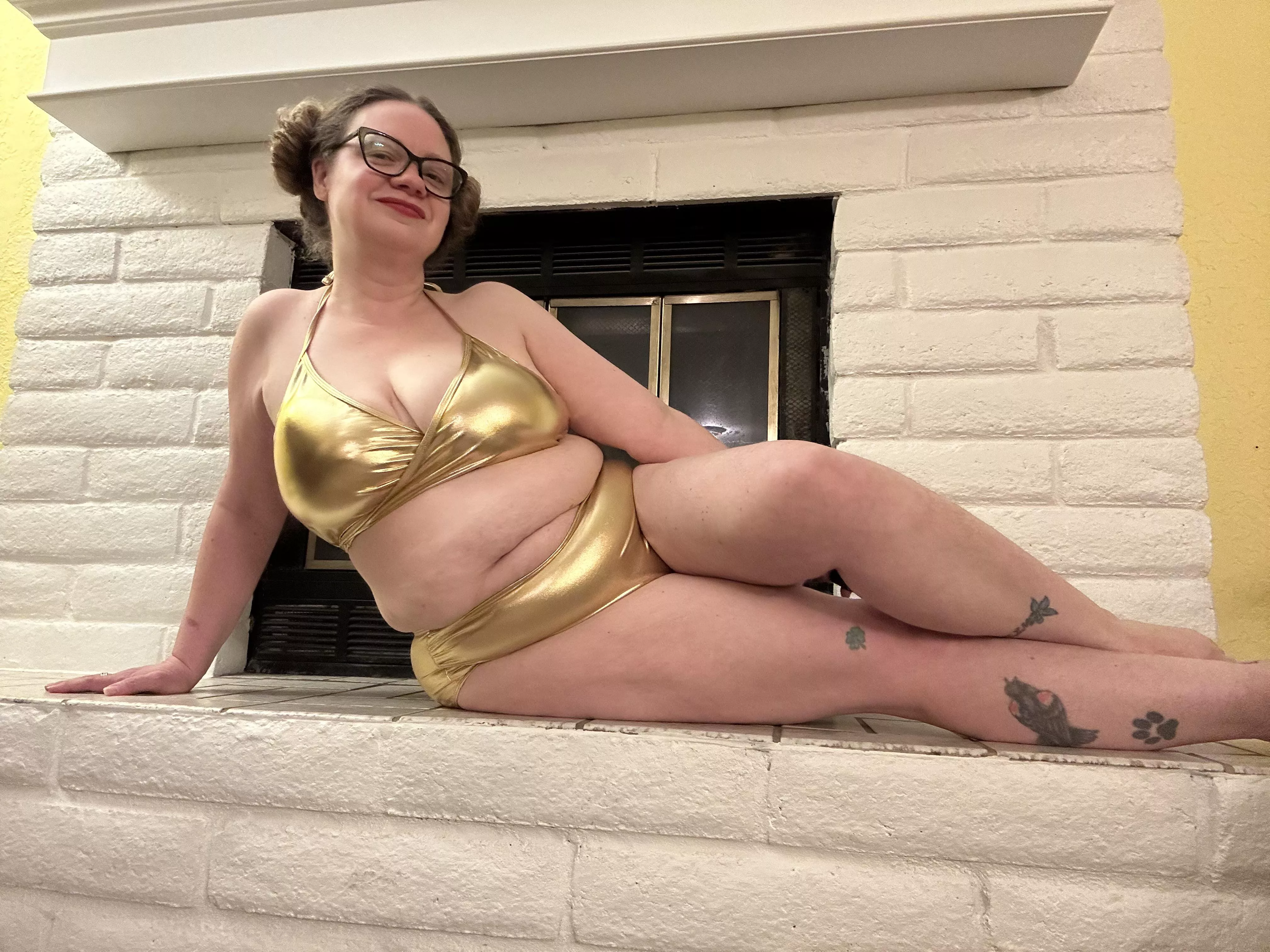 Happy May 4th! I’ll be celebrating online tonight 9EST if you’d like to feel the force w me:) CB [MatureKinkyAF]