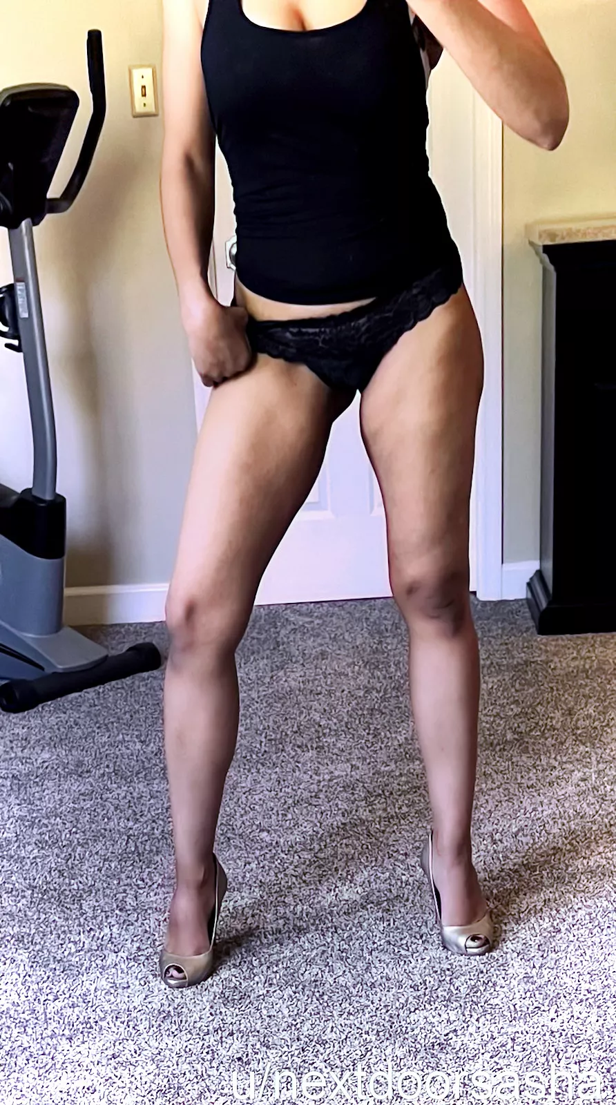 Happy MILF Monday!