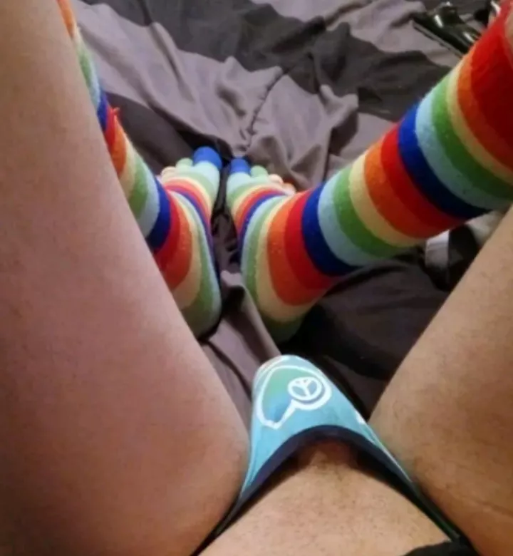 Happy PRIDE 🏳️‍🌈 month THONG LOVERS!!🌈❤️💋