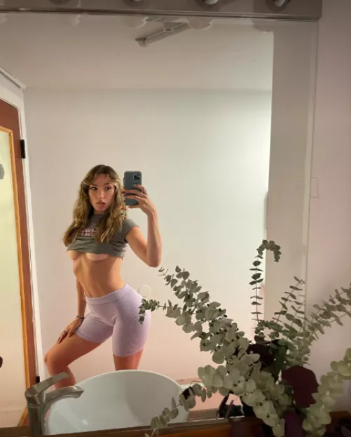 Happy Saturday night 🥵🥵