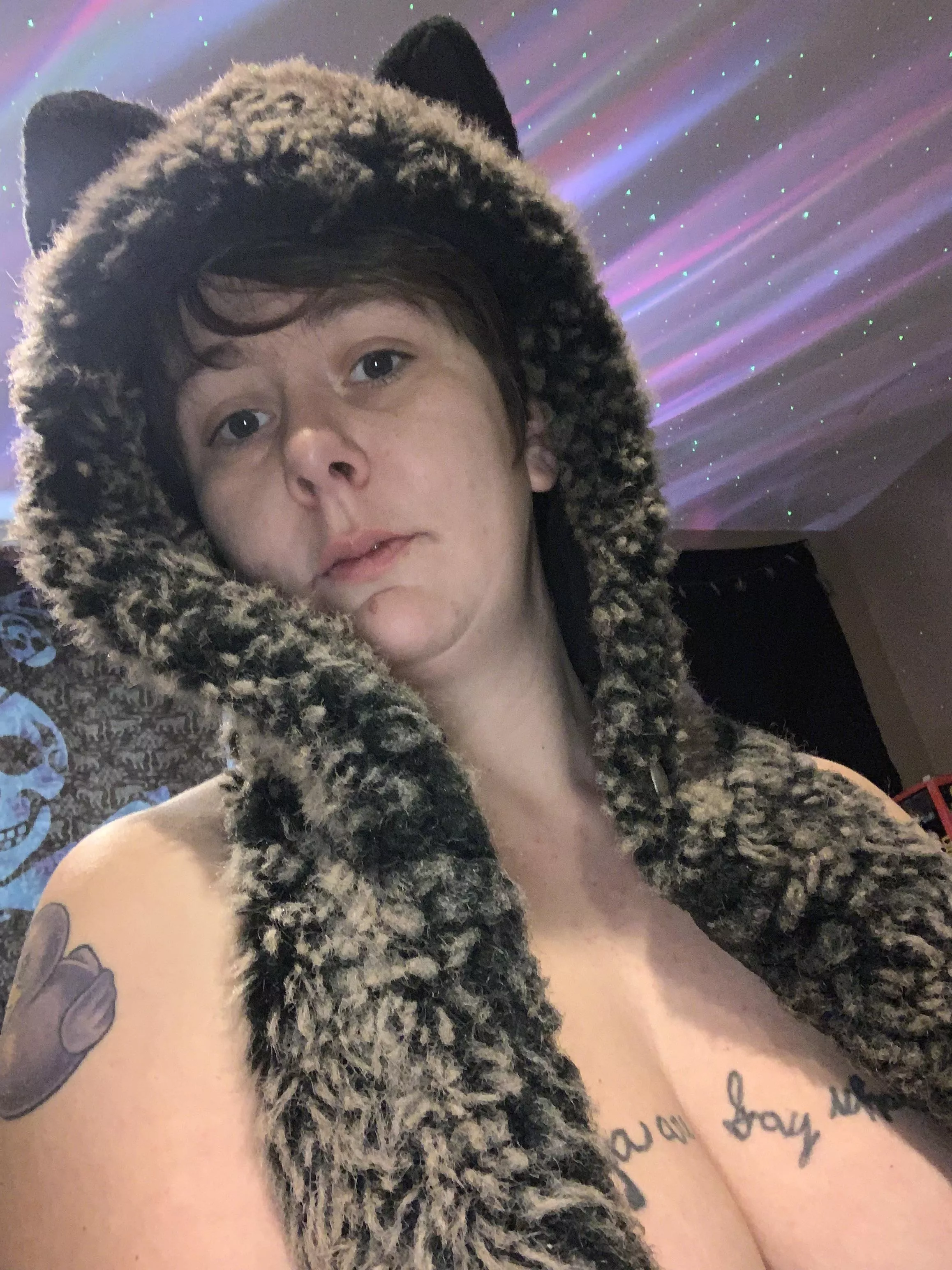 Happy Titty Tuesday, I’m slowly cumming out of my holiday hibernation. 😻(OC)