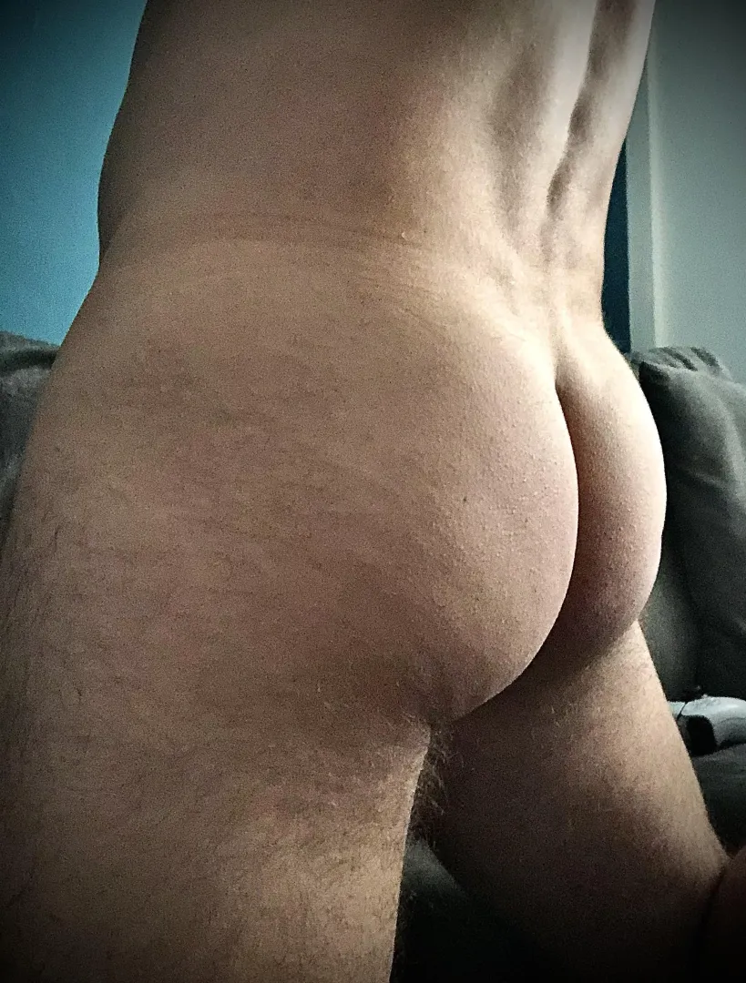 Happy weekend 🍑