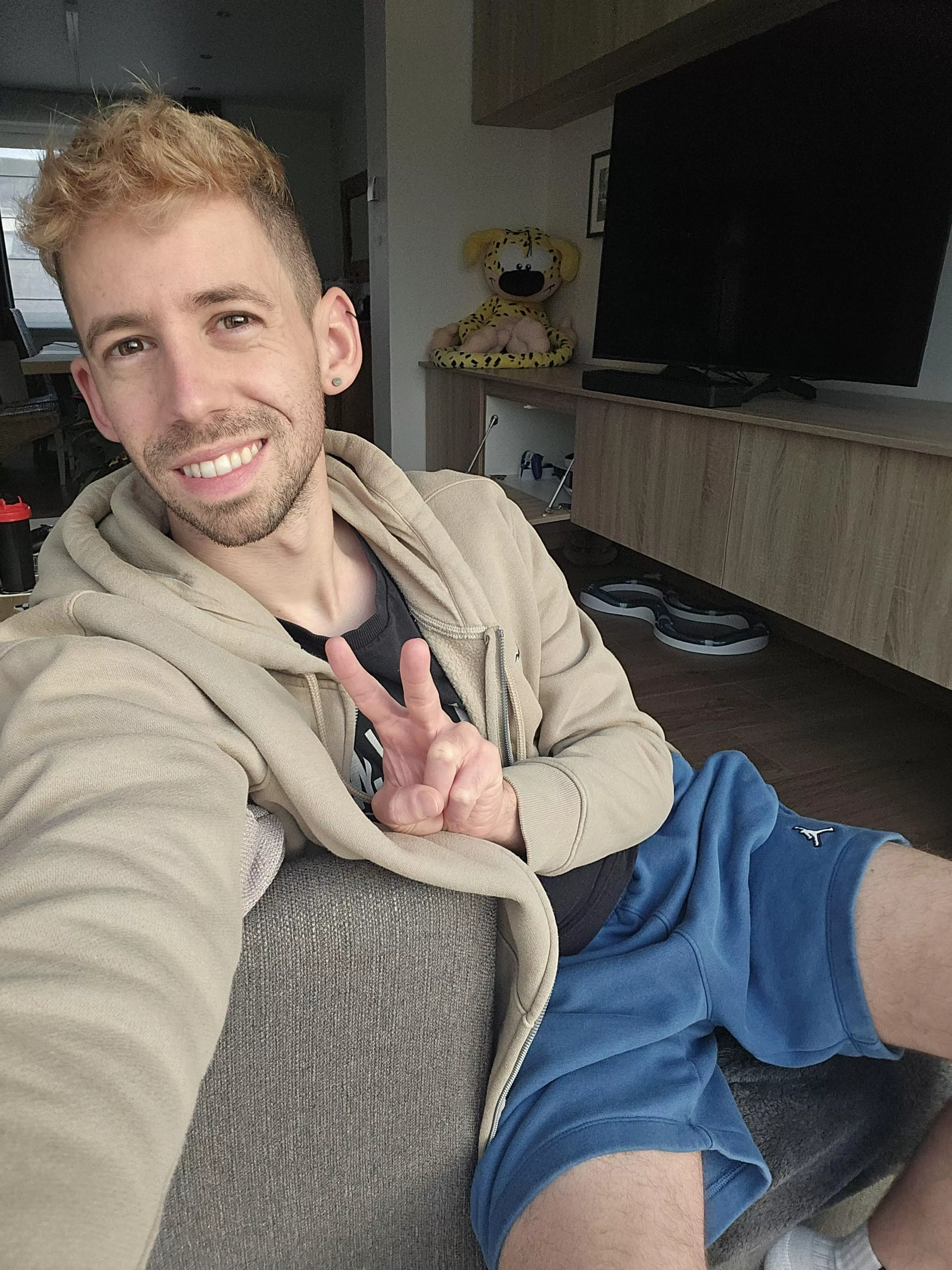 Happy weekend! Gonna start Crisis Core Reunion!