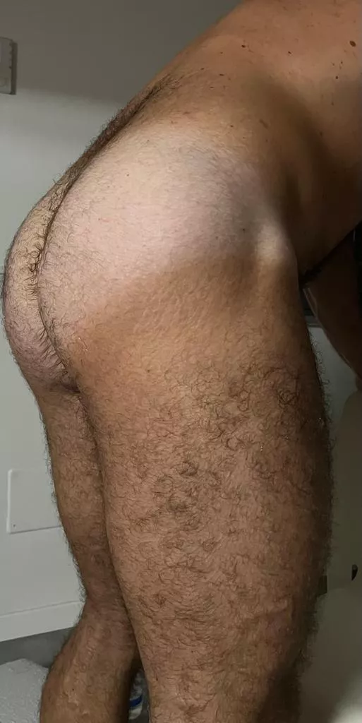 Happy weekend 😈 this is my b side! Do you like it? 🍑