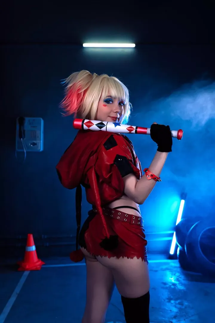 Harley Quinn by (Tanuki_tyan)
