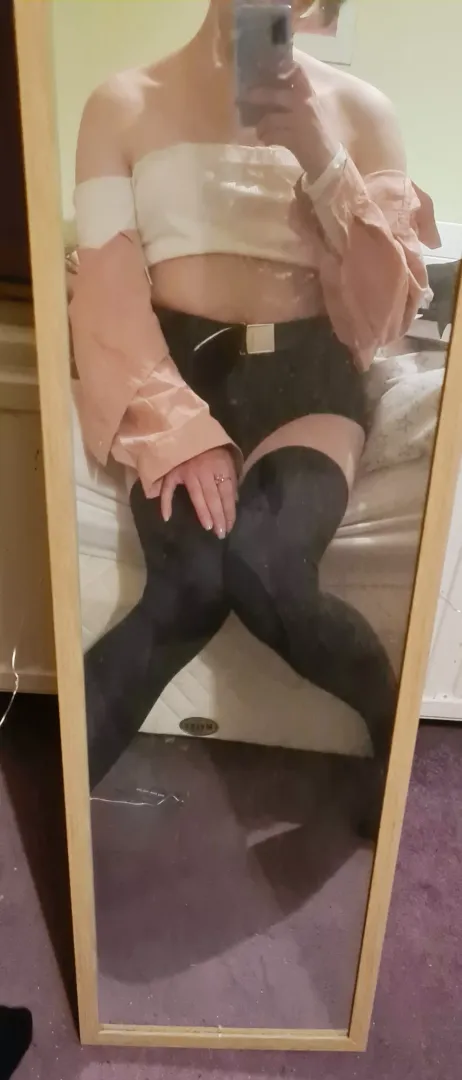 Hate my shoulders but love love love these shorts