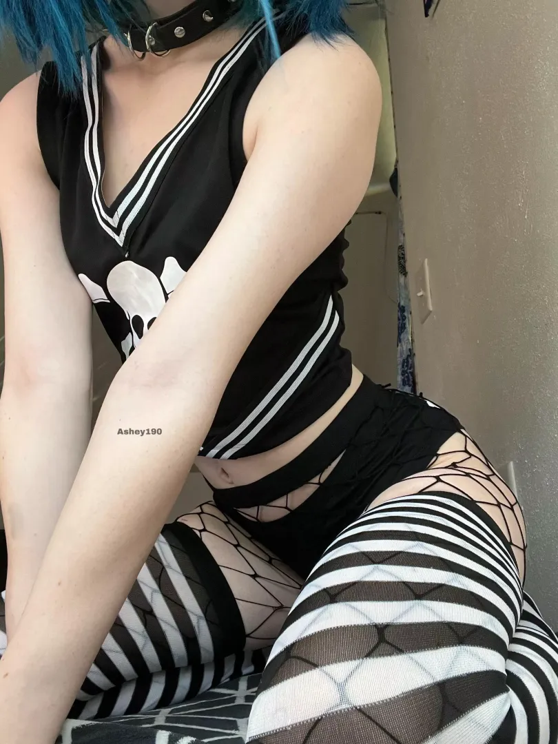 Have a great night!🖤 [19F]
