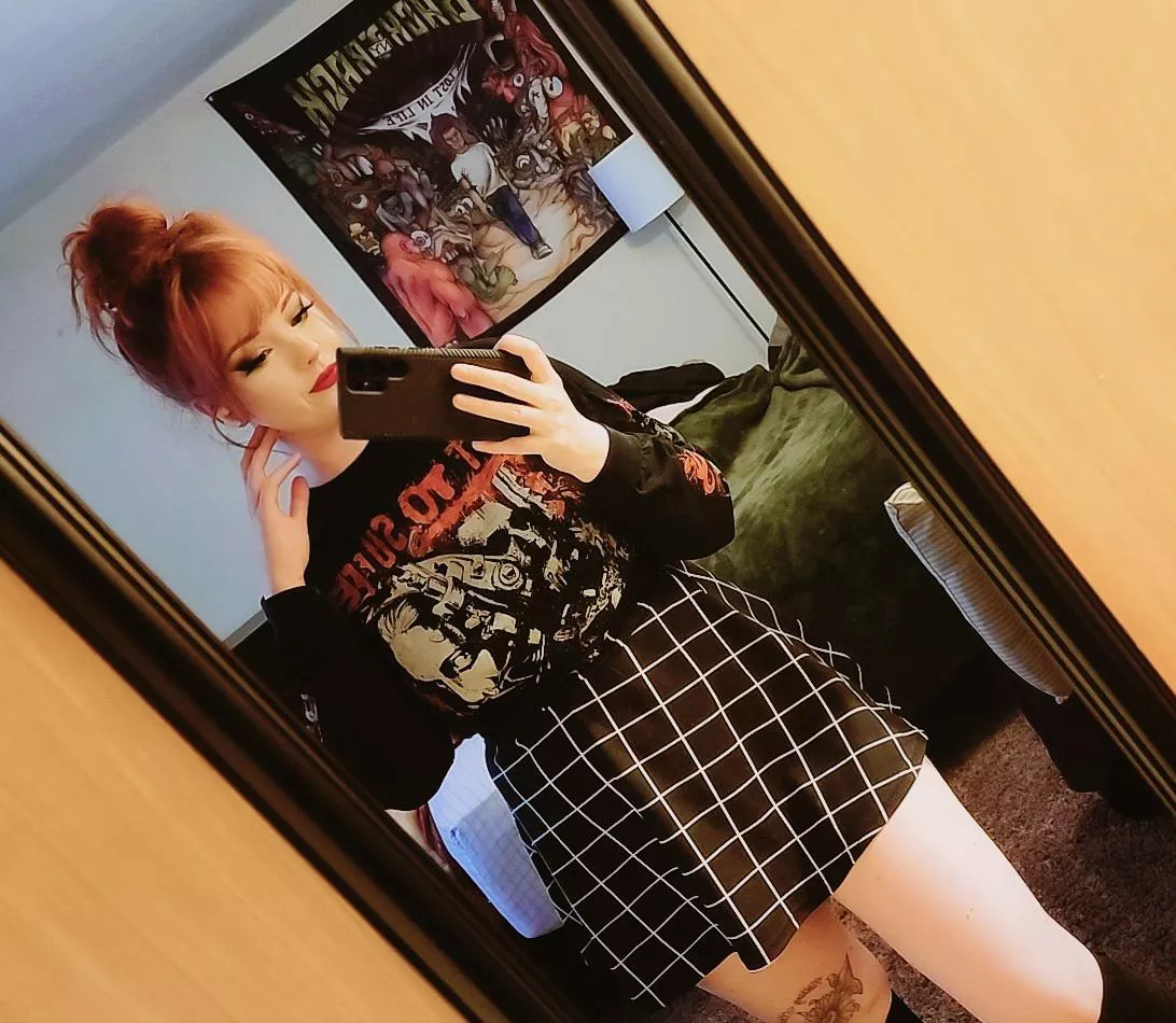 Haven't posted in awhile. Enjoy my cute outfit