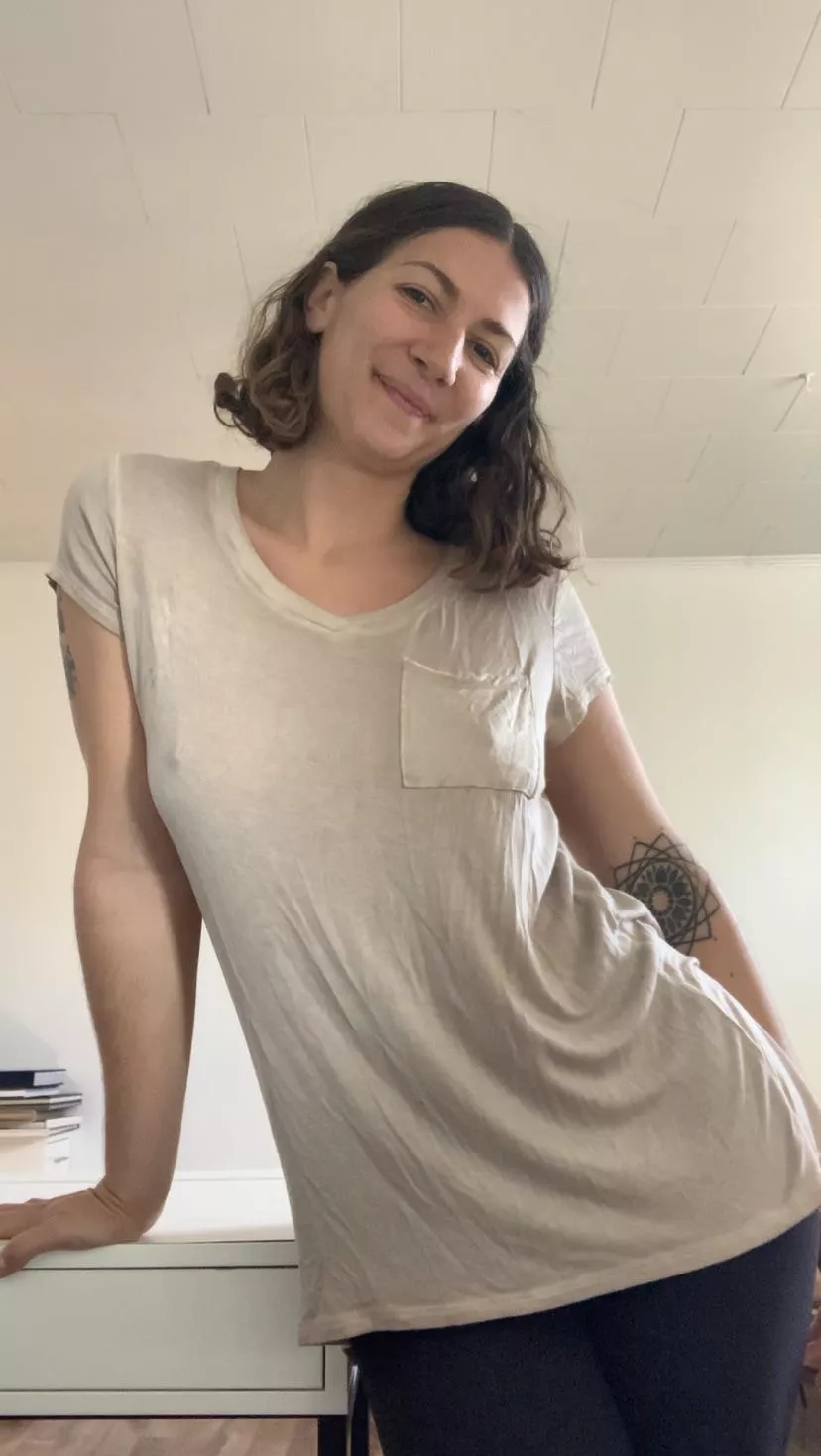 Having a relaxing day at home in my fave t-shirt [F]