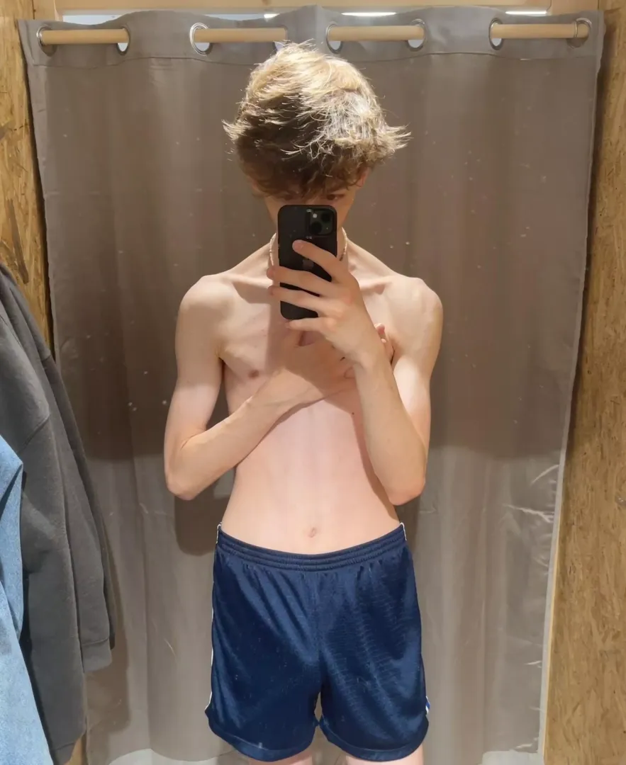 Heii do u like my bulge?