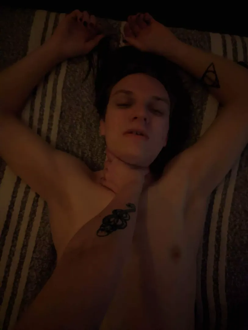 he'll do whatever i want when i wrap my hand around his throat
