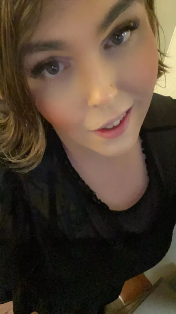 Hello🥰