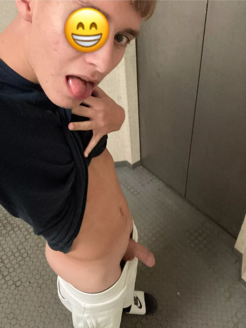 Hello Elevator