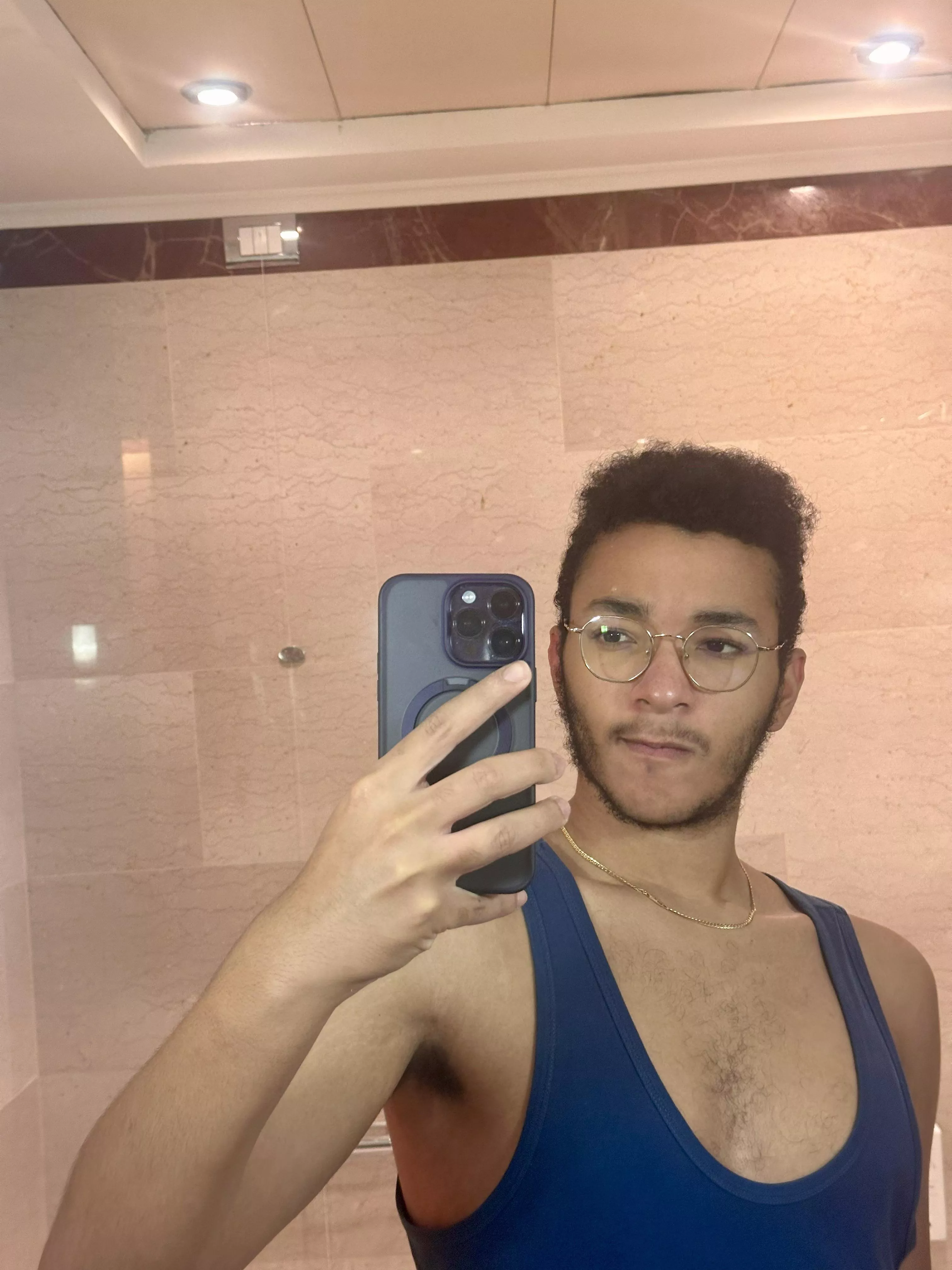 Hello gaymers, chat with me 🙂