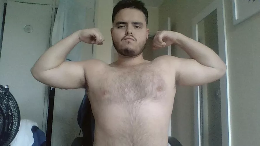 hello guys, come see me in Link in bio