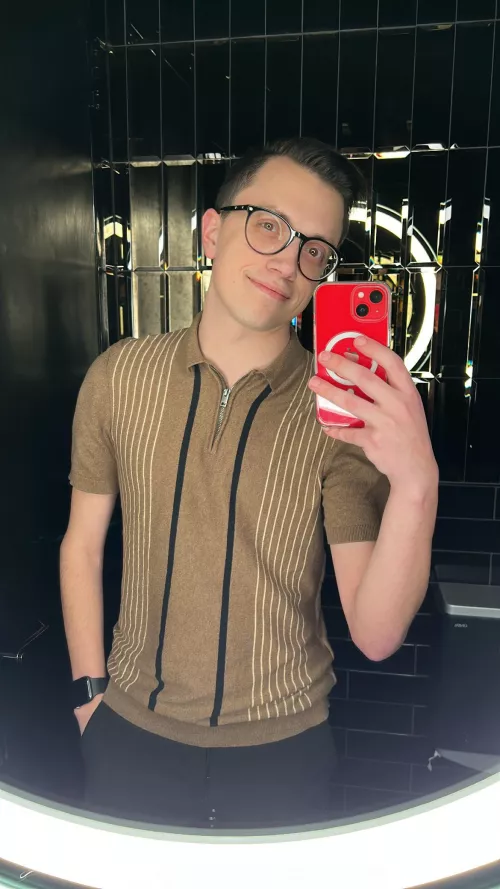 Hello I need more gaming friends.