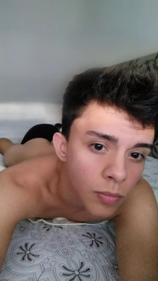 Hello, I'm looking for contacts, preference for older people