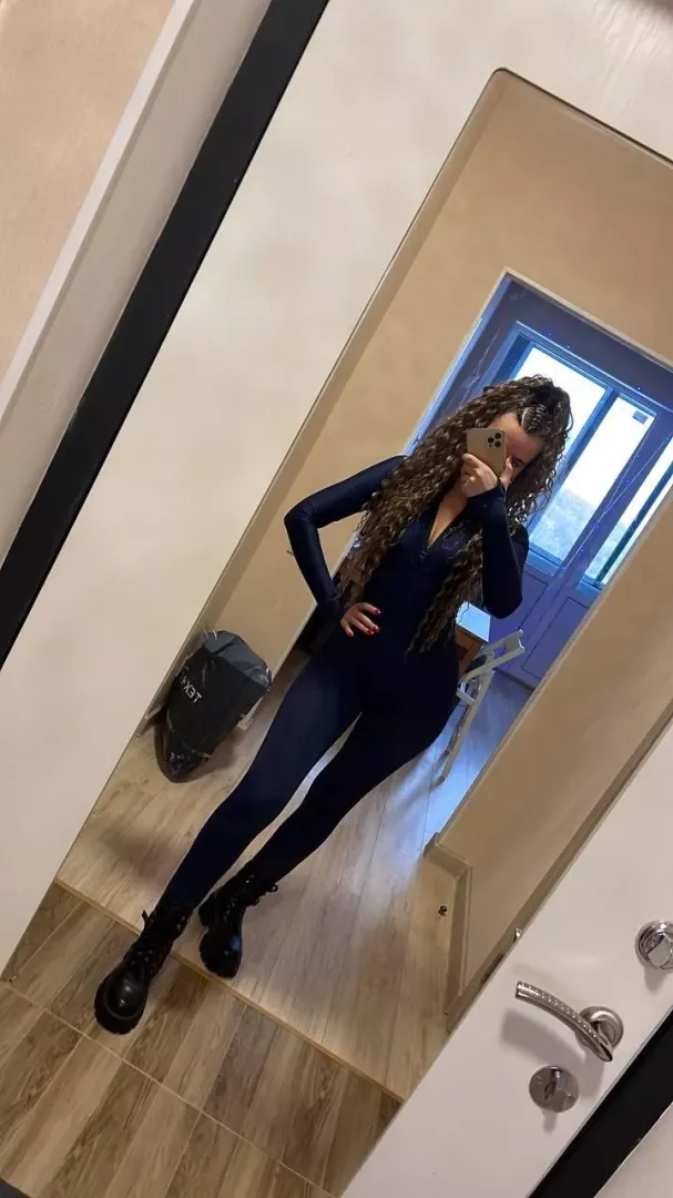 Hello, my name is Natisha, I am well versed in how to please a man. Tell me your fantasies, and I will help you get an unforgettable orgasm. I am also an excellent conversationalist with a psychological background, so I helped bring not only physical ple