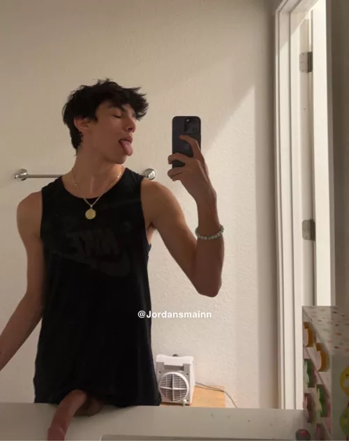 hello reddit 😳