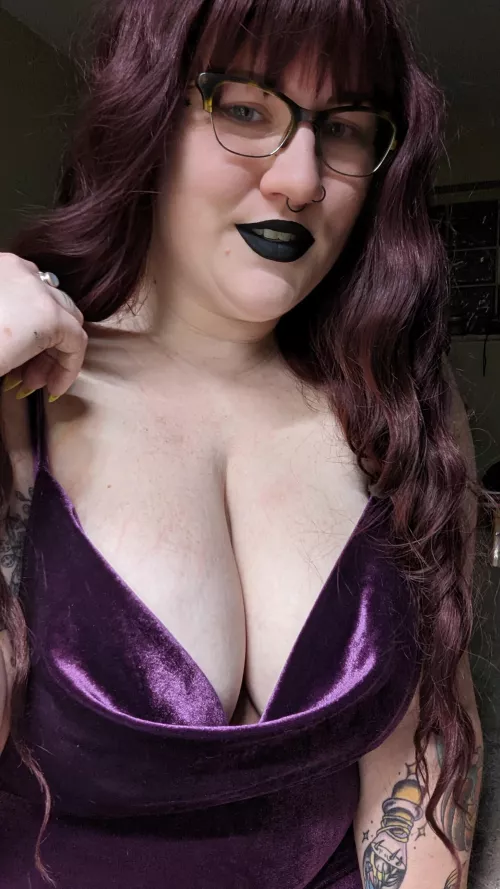 hello there ☺️😎🖤