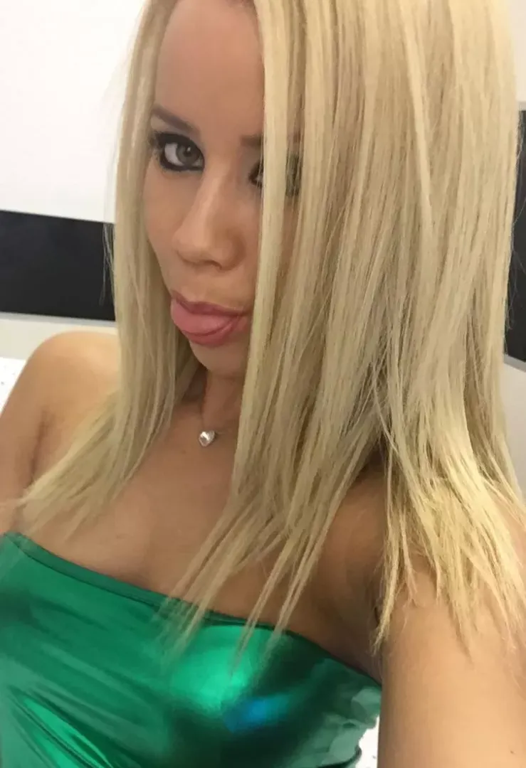 Hello x